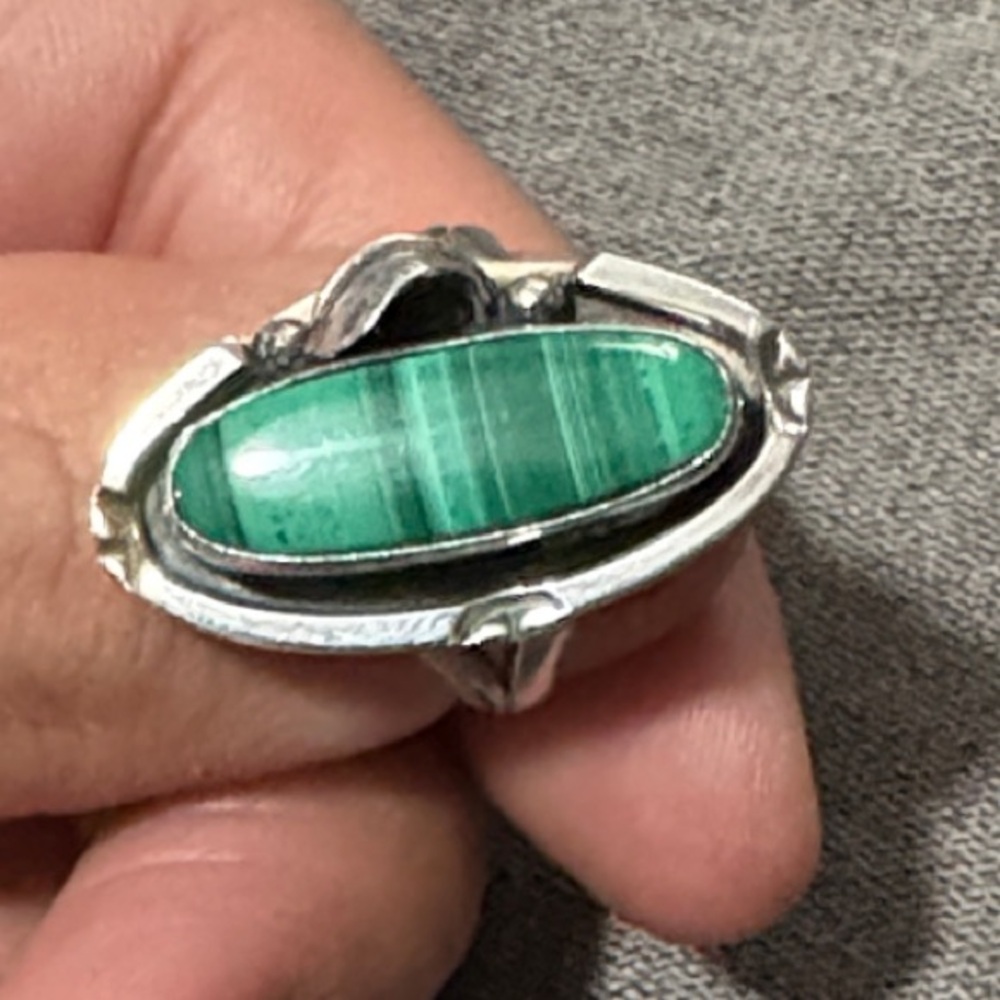 Southern Style Silver Ring with Malachite Stone